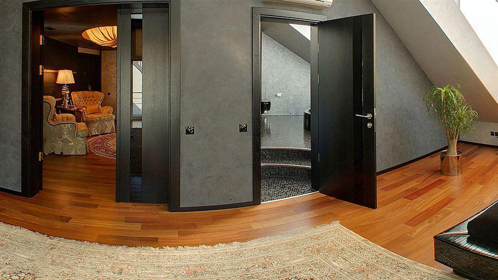 Royal Square Hotel & Suites Ρίγα Εξωτερικό φωτογραφία